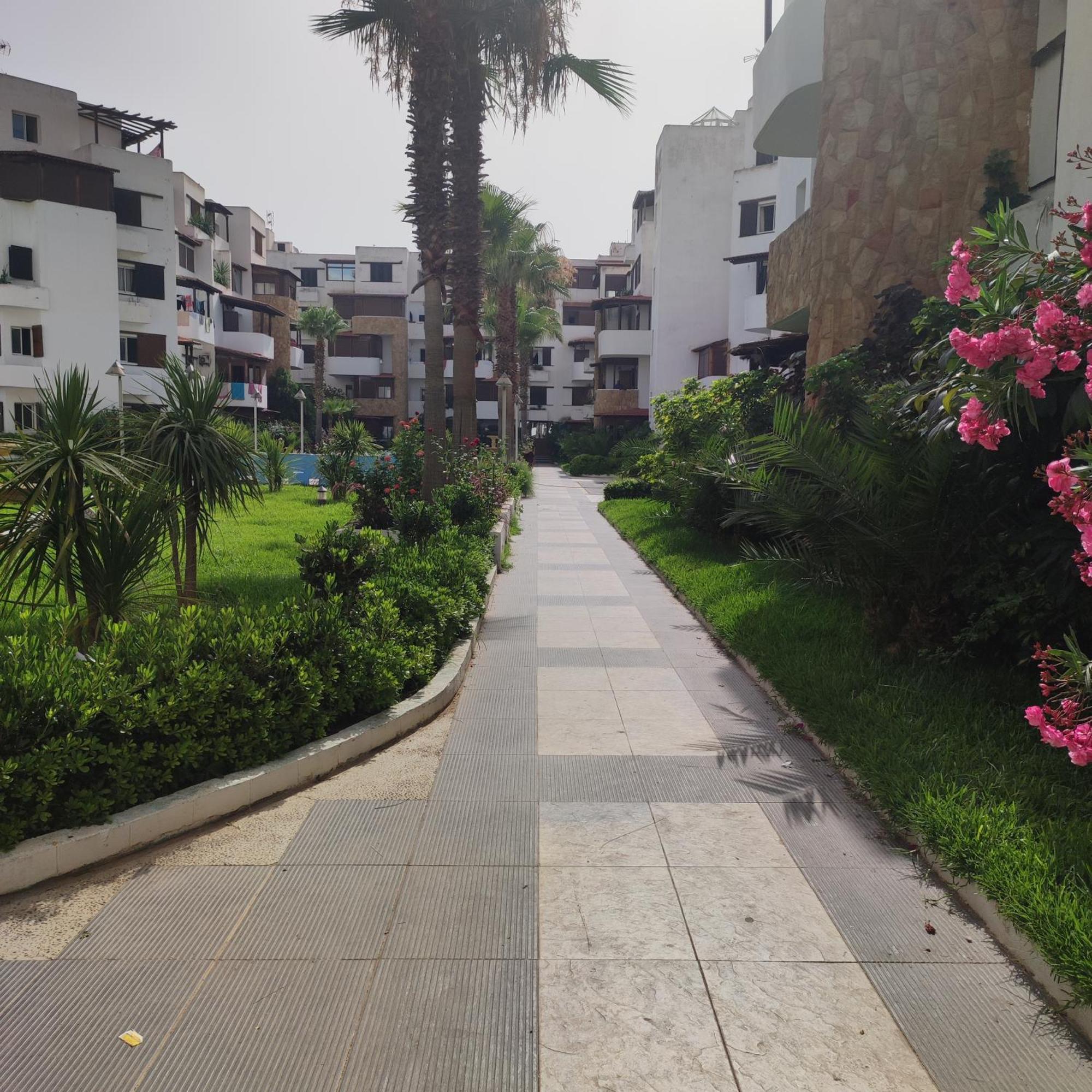 Appartement Haut Standing Les Dunes De Martil Luaran gambar